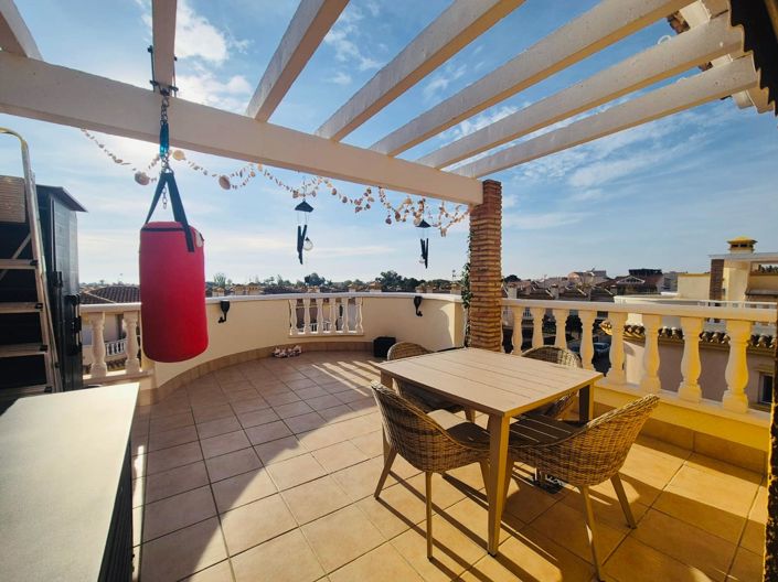 Image No.20-2 Bed Villa for sale