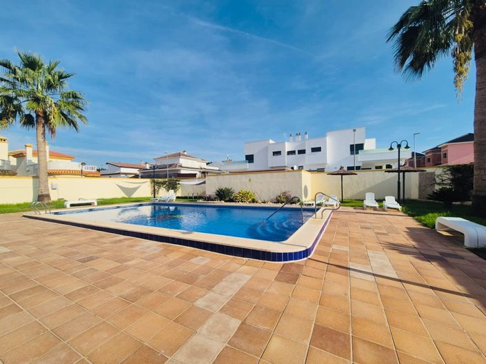 Image No.29-2 Bed Villa for sale