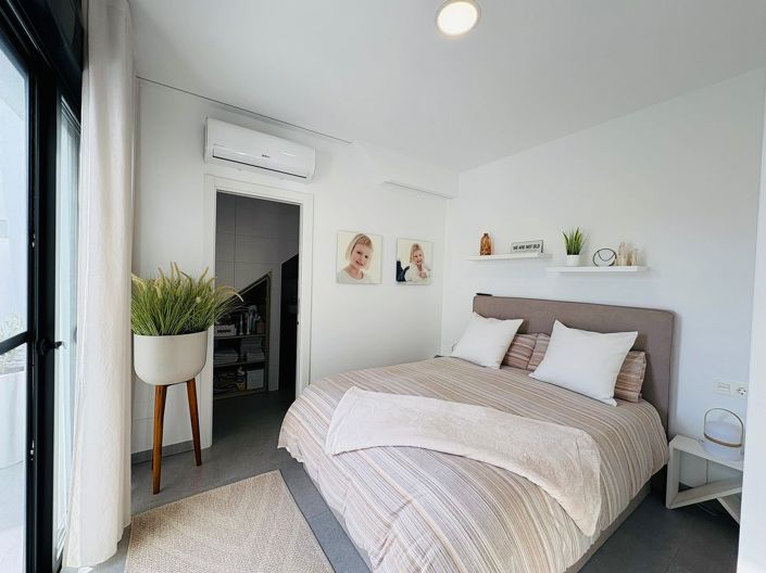 Image No.14-3 Bed Villa for sale