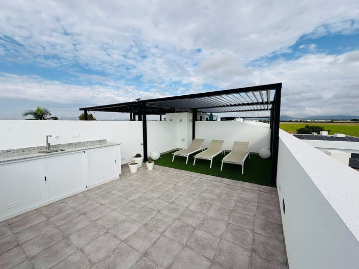 Image No.20-3 Bed Villa for sale