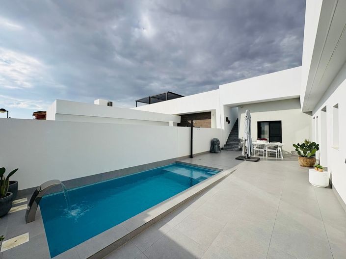 Image No.21-3 Bed Villa for sale