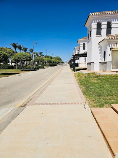 Image No.25-2 Bed Villa / Detached for sale