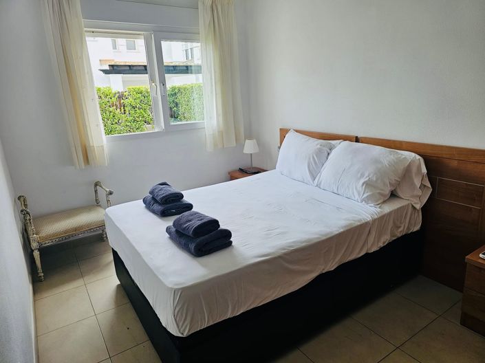 Image No.27-2 Bed Villa / Detached for sale