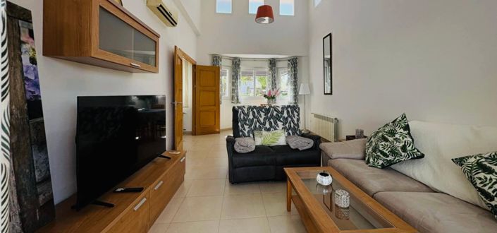 Image No.5-2 Bed Villa / Detached for sale