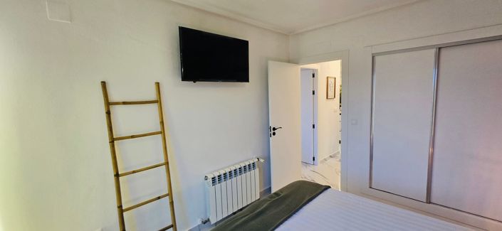 Image No.21-2 Bed Apartment for sale