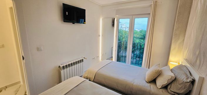 Image No.35-2 Bed Apartment for sale