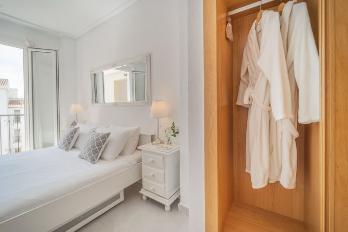 Image No.10-1 Bed Apartment for sale