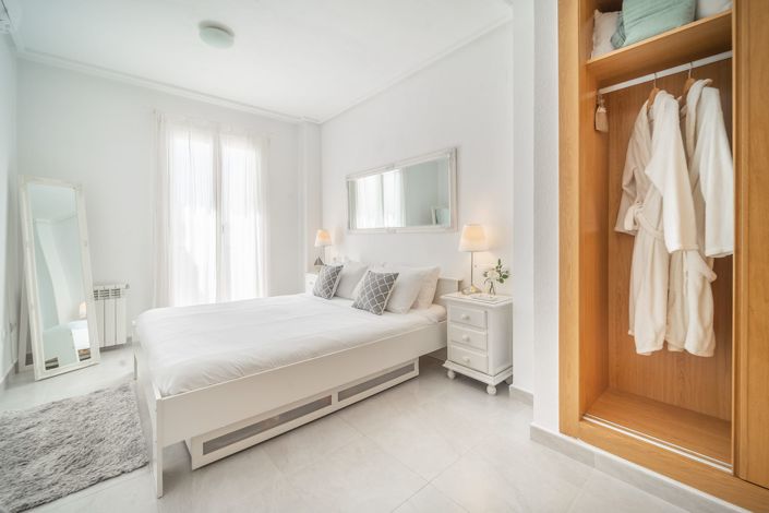 Image No.11-1 Bed Apartment for sale