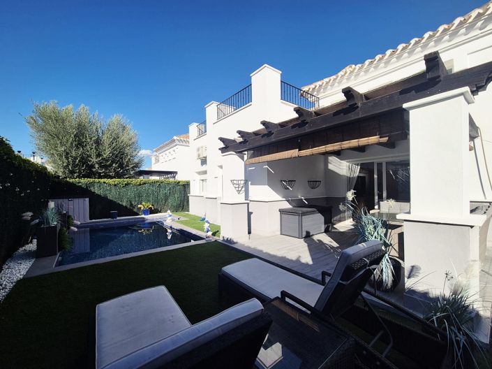 Image No.26-3 Bed Villa / Detached for sale