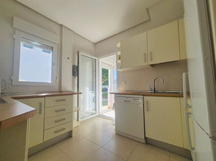 Image No.12-2 Bed Villa for sale