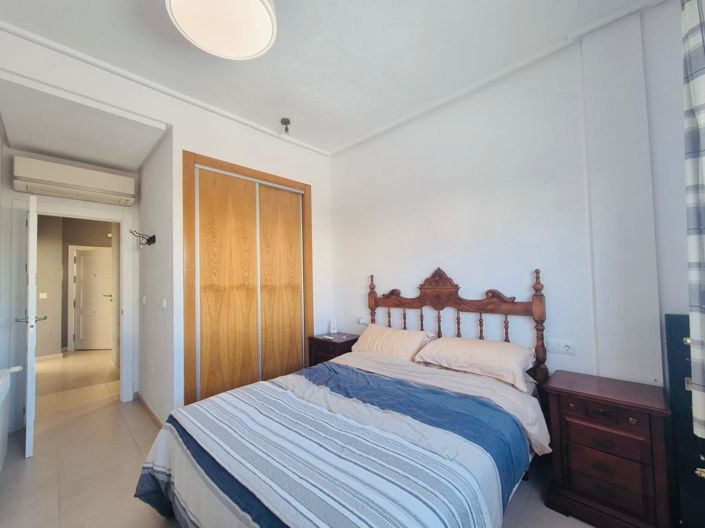 Image No.20-2 Bed Villa / Detached for sale