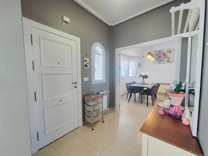 Image No.3-2 Bed Villa / Detached for sale