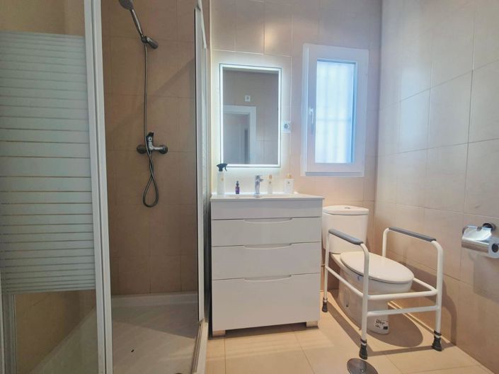 Image No.22-2 Bed Villa / Detached for sale