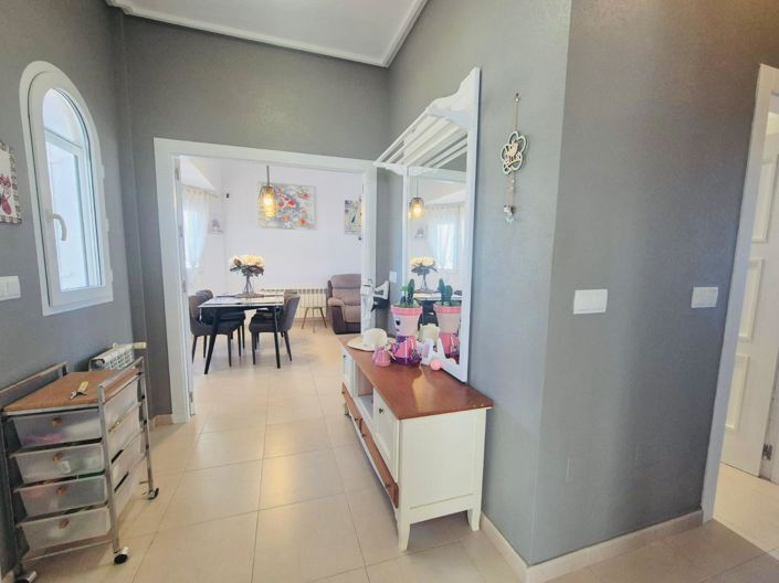 Image No.4-2 Bed Villa / Detached for sale
