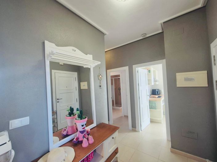 Image No.5-2 Bed Villa / Detached for sale