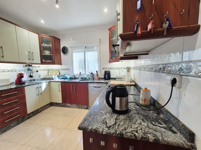 Image No.11-4 Bed Villa / Detached for sale