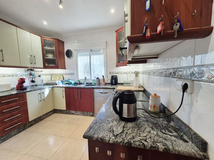 Image No.11-4 Bed Villa / Detached for sale