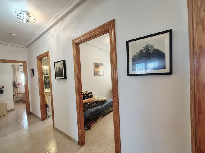 Image No.13-4 Bed Villa / Detached for sale