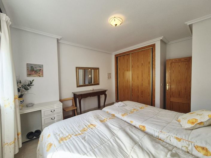 Image No.24-4 Bed Villa / Detached for sale