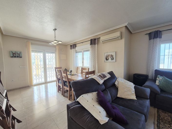 Image No.4-4 Bed Villa / Detached for sale