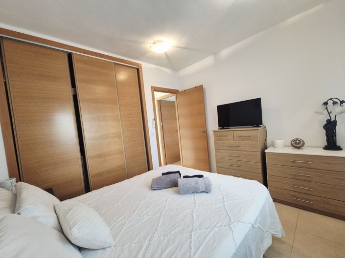 Image No.11-2 Bed Apartment for sale