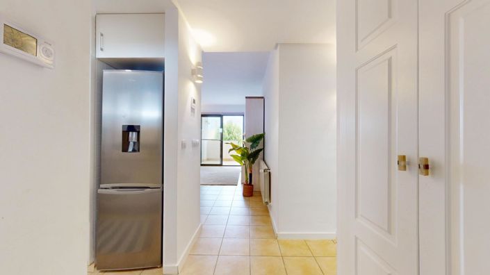 Image No.10-2 Bed Apartment for sale