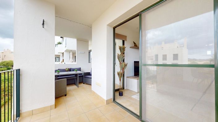 Image No.20-2 Bed Apartment for sale