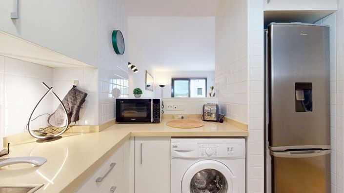 Image No.8-2 Bed Apartment for sale