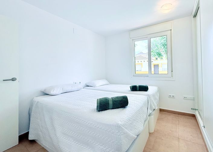 Image No.11-2 Bed Villa / Detached for sale