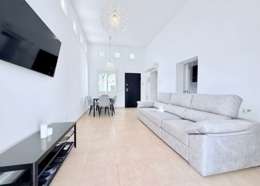 photo-14-10-25-13-58-06-scaled-1photo-14-10-2