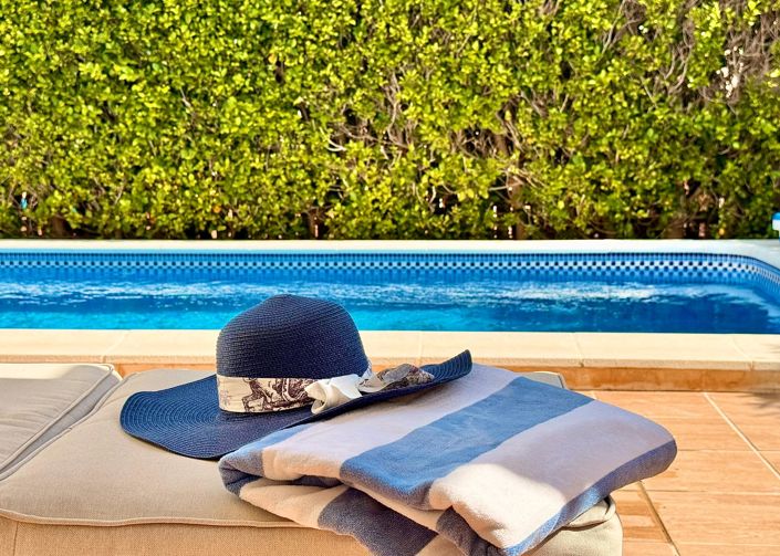 Image No.28-2 Bed Villa / Detached for sale