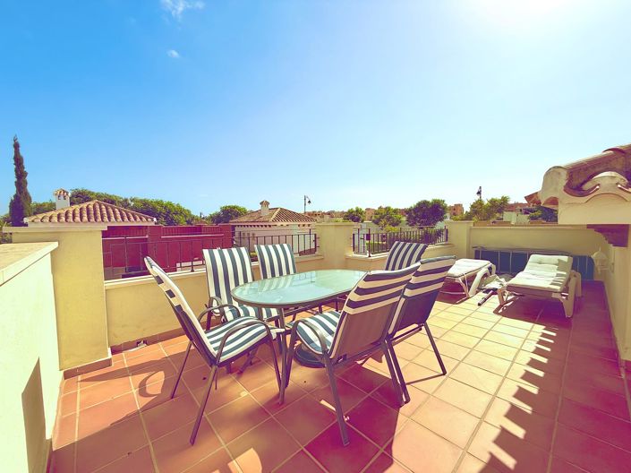 Image No.29-2 Bed Villa / Detached for sale