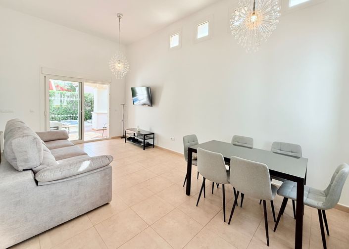 Image No.4-2 Bed Villa / Detached for sale