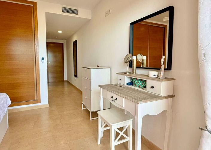 Image No.12-3 Bed Apartment for sale