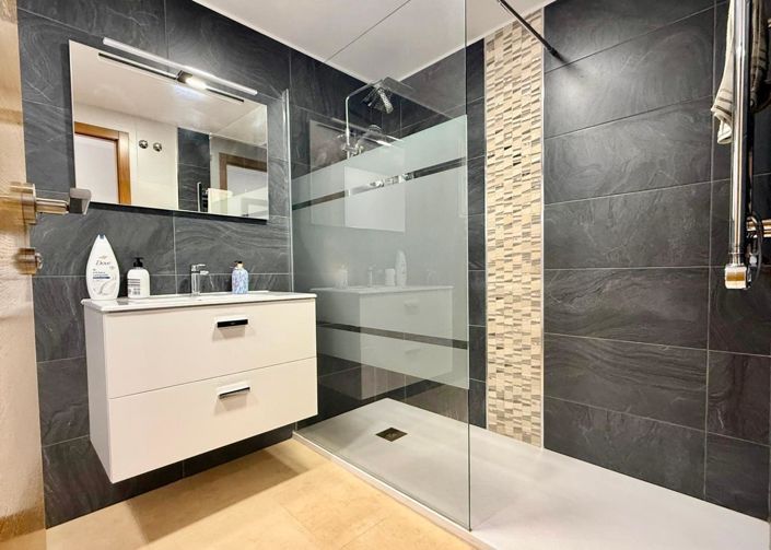 Image No.13-3 Bed Apartment for sale