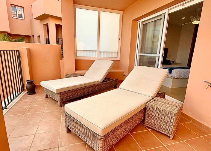 Image No.25-3 Bed Apartment for sale