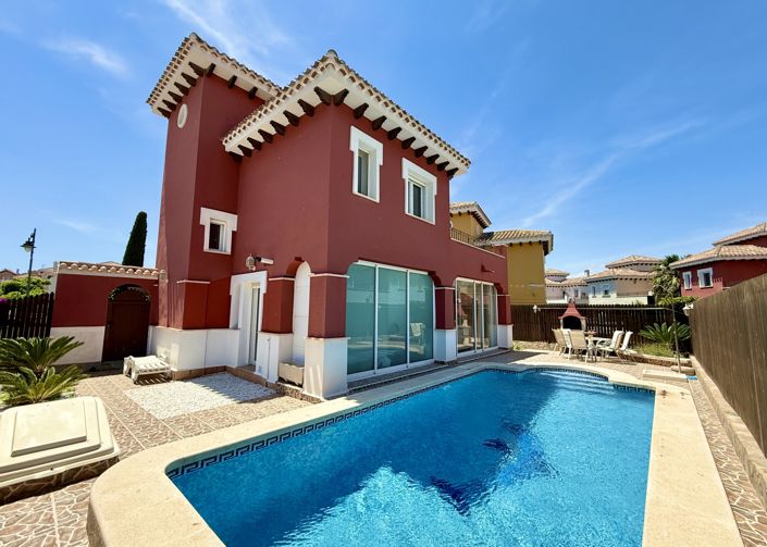 Image No.1-3 Bed Villa / Detached for sale