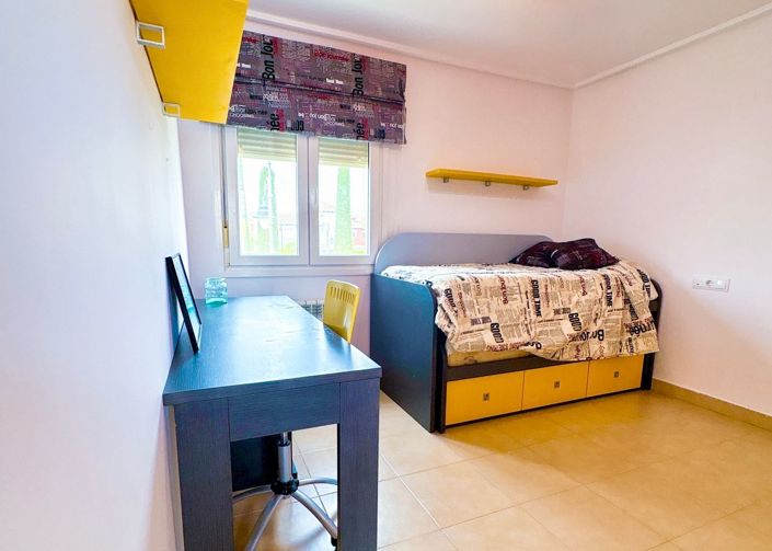 Image No.12-3 Bed Villa / Detached for sale