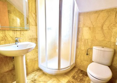 photo-1-5-25-19-45-44-5