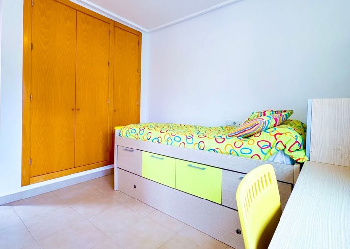 Image No.17-3 Bed Villa / Detached for sale