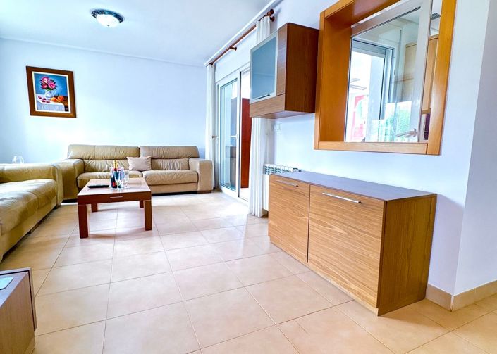 Image No.2-3 Bed Villa / Detached for sale