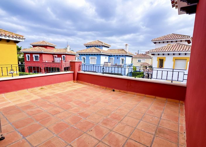 Image No.24-3 Bed Villa / Detached for sale