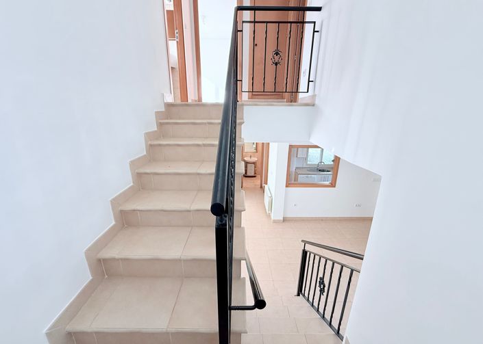 Image No.11-3 Bed Villa / Detached for sale