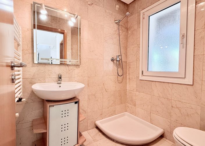 Image No.18-3 Bed Villa / Detached for sale