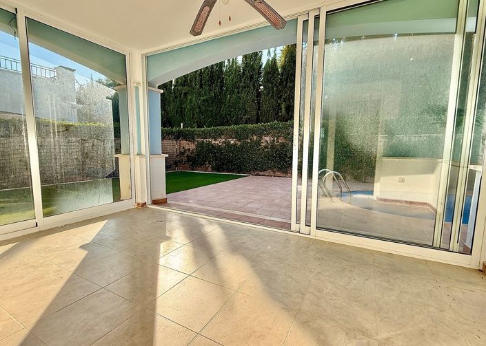 Image No.21-3 Bed Villa / Detached for sale