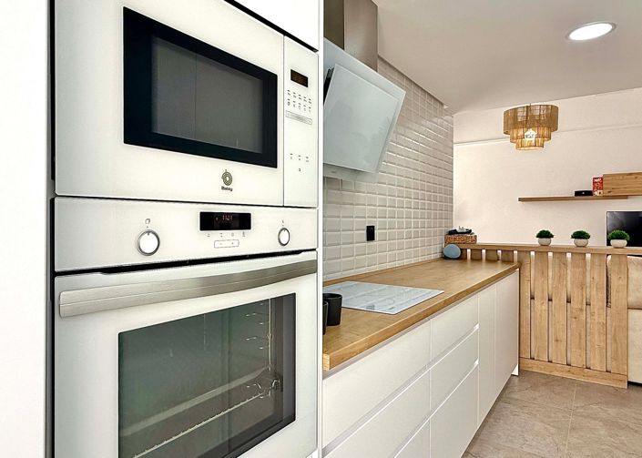 Image No.12-2 Bed Villa / Detached for sale