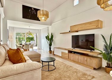 levante-properties-modern-living-room-rondell