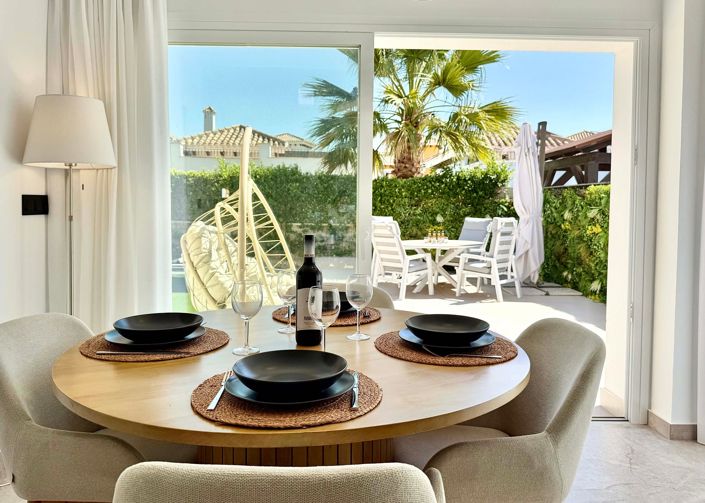 Image No.7-2 Bed Villa / Detached for sale