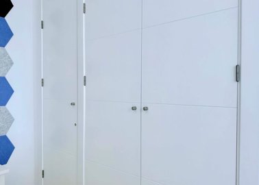 isla-grosa-villa-bedroom-built-in-wardrobes-m