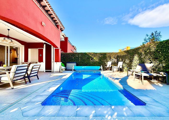 Image No.31-2 Bed Villa for sale